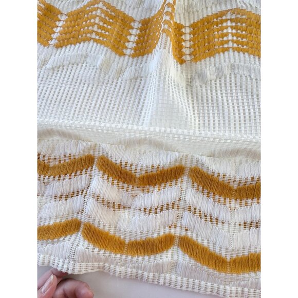 Vintage 1970s curtain, white, orange groovy wavy pattern, short single pleated - Picture 6 of 10